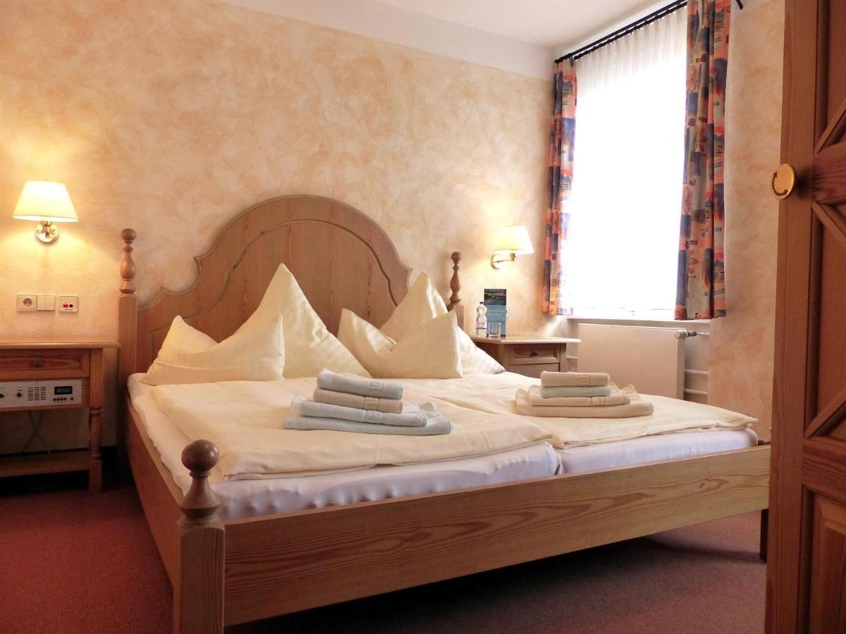 Thermalbad Wiesenbad Экстерьер фото